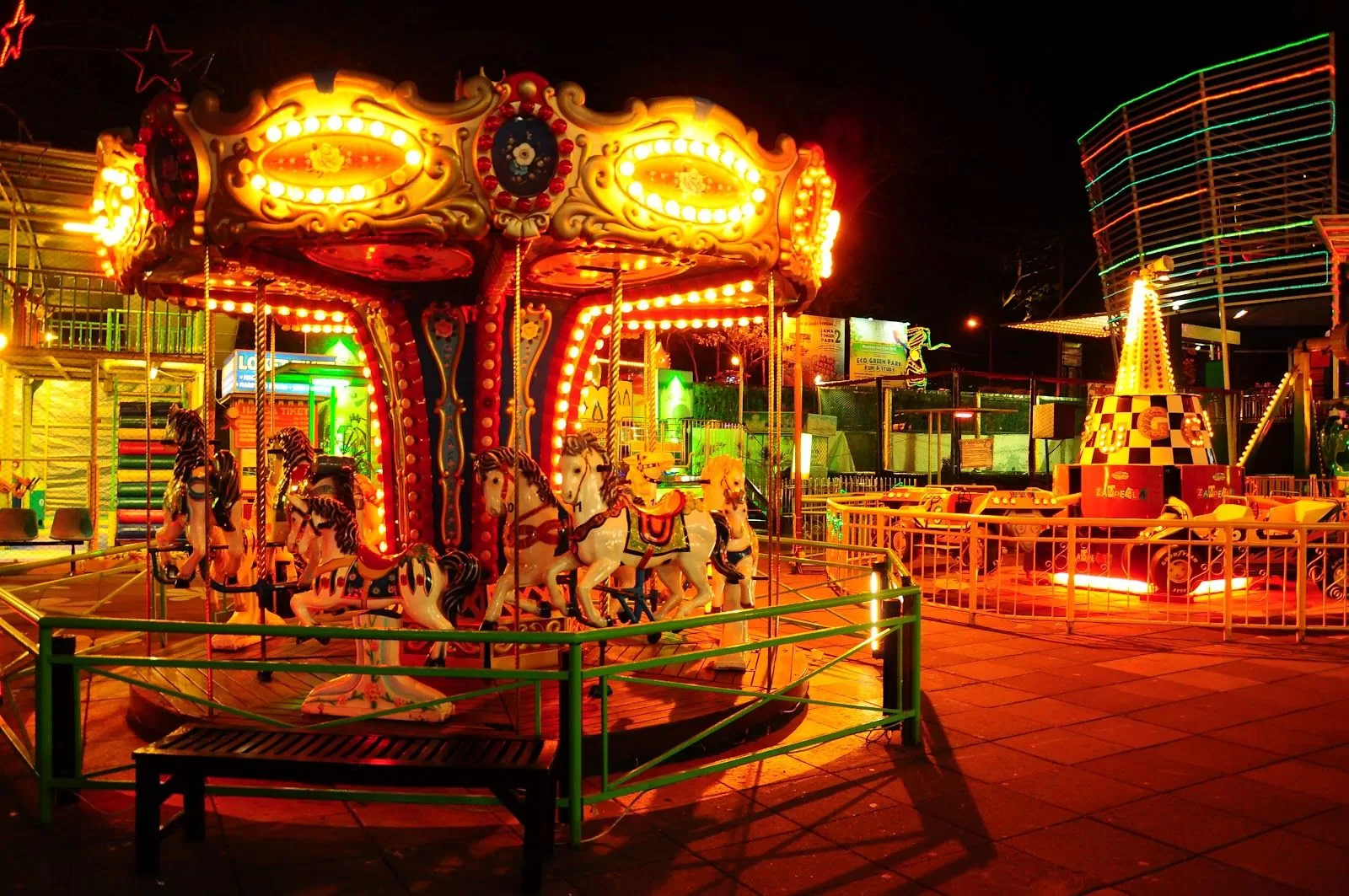 Keindahan Kota Malang di Malam Hari